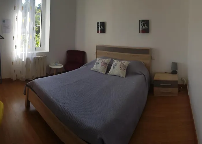 Chez Vero - Chambre D\'Hote Privee - Proche Cassis Ste Baume Marseille Le Castelet Agora - Parking Clos -